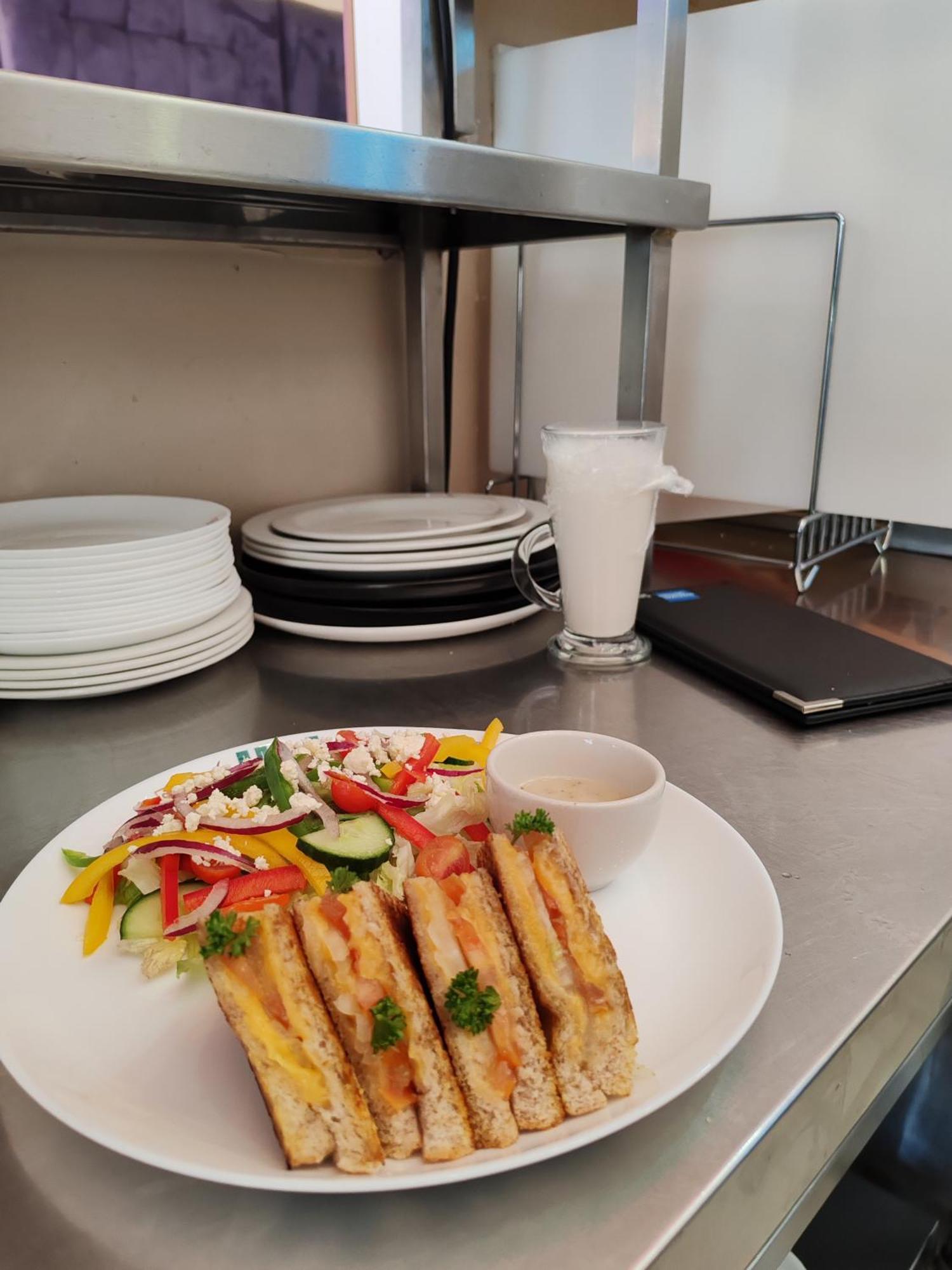 Regal Inn Umhlanga Gateway Durban Eksteriør billede