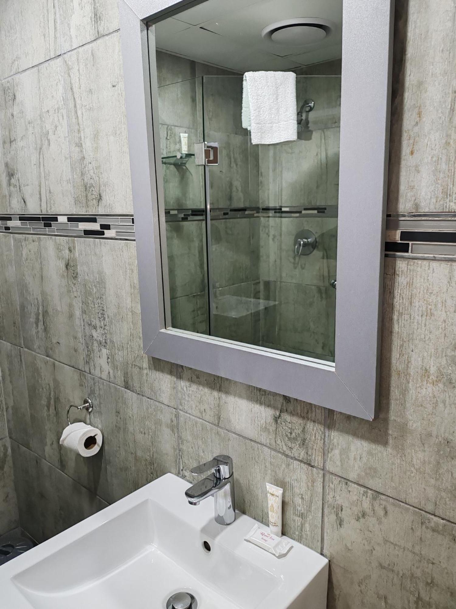 Regal Inn Umhlanga Gateway Durban Eksteriør billede