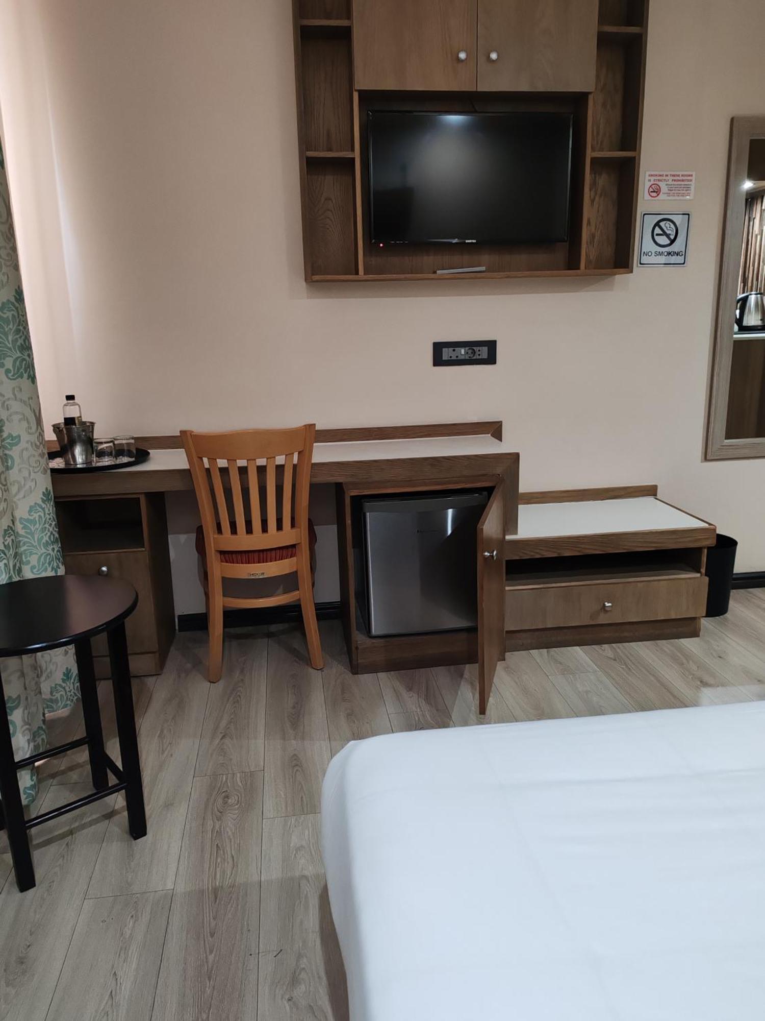 Regal Inn Umhlanga Gateway Durban Eksteriør billede